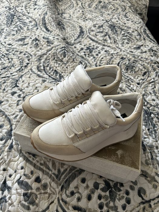 Buty sportowe typu sneakersy Gino Rossi