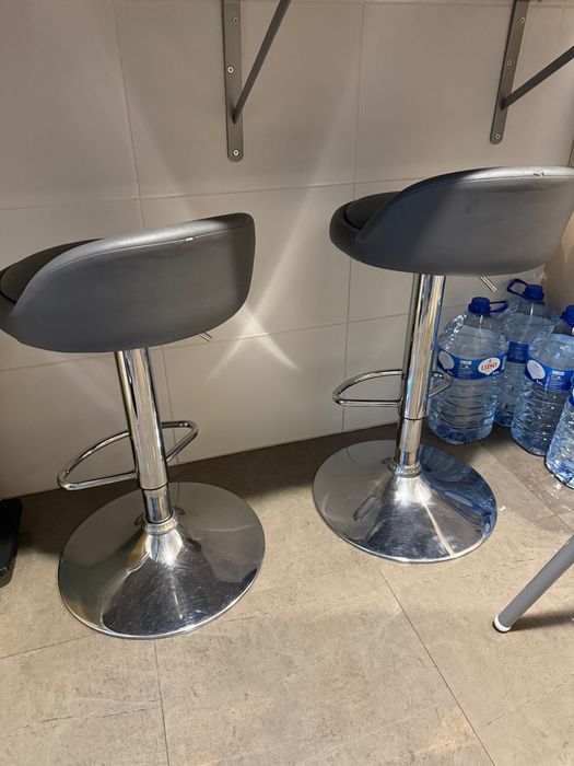 2 Bancos de cozinha 30€