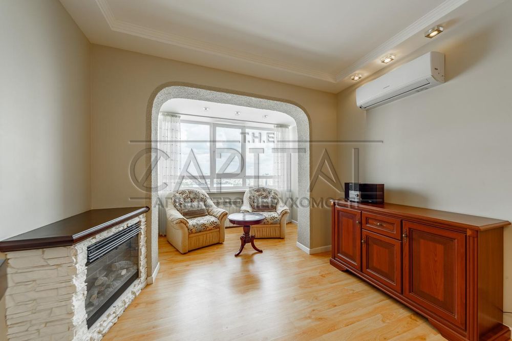 Продаж квартири, вул. Драгоманова, Дарницький р-н