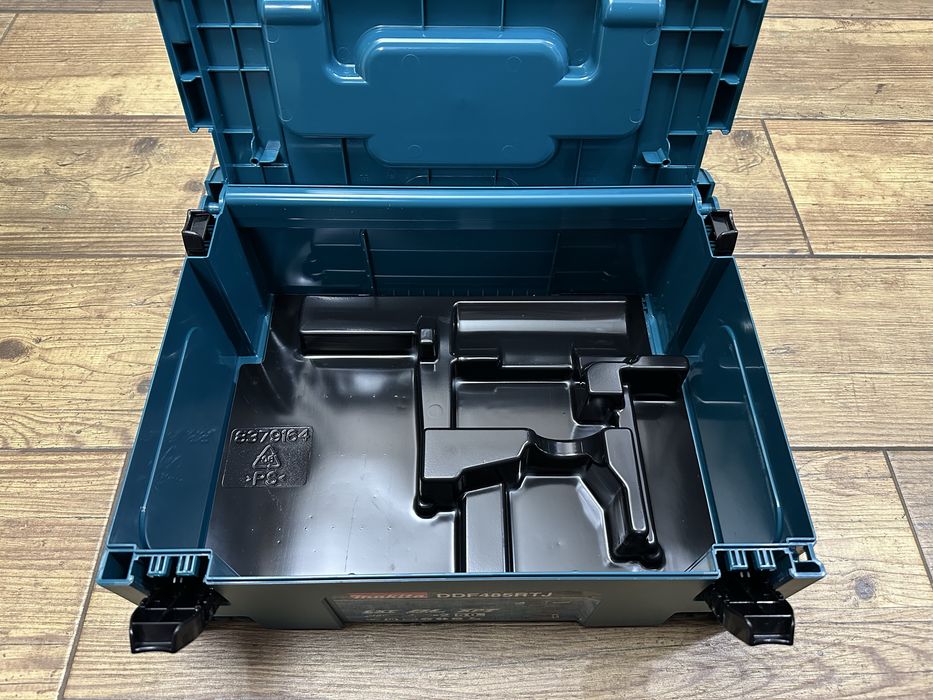 Walizka skrzynka Makita MakPac 2 z wkładem na wkrętarkę lub zakrętarkę