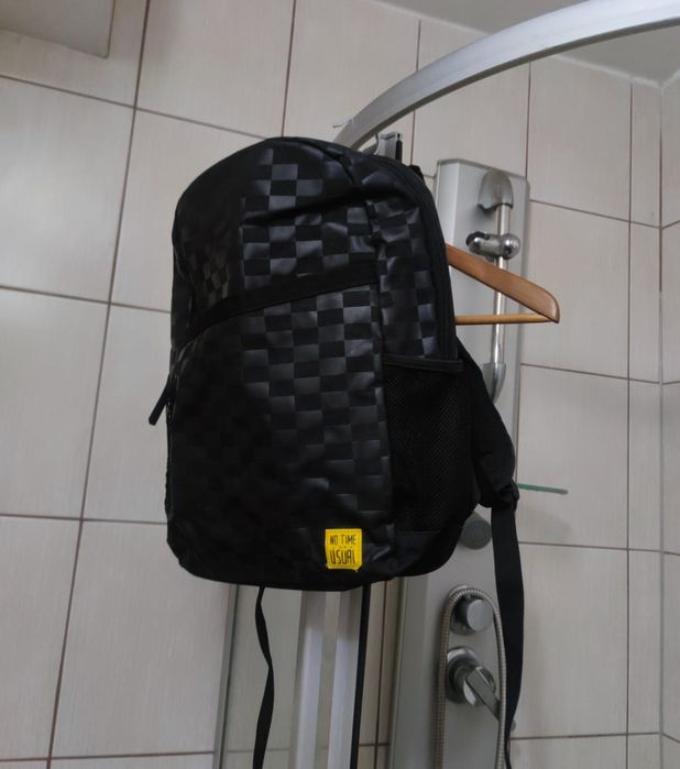 plecak backpack rucksack tornister czarny black szachownica kratka kra