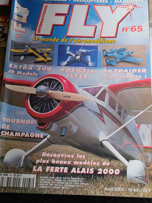 8 Revistas da Fly International