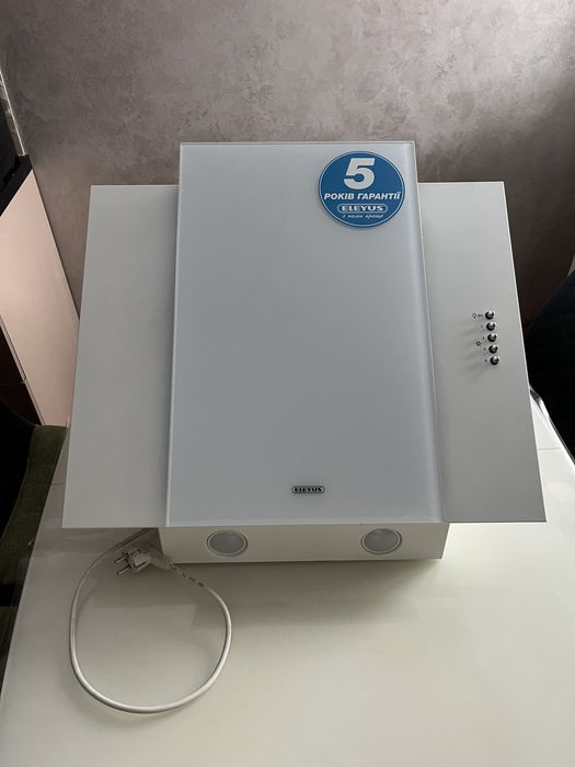 Витяжка Eleyus НОВА