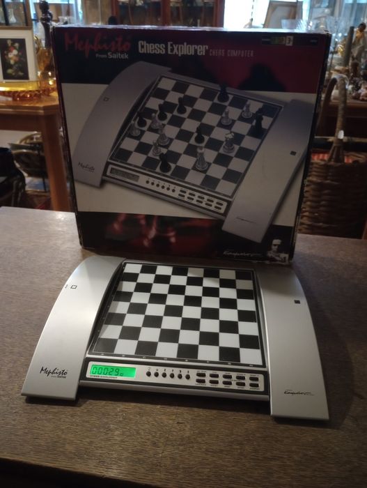 Szachy elektoniczne Saitek Mephisto Explorer Okazja