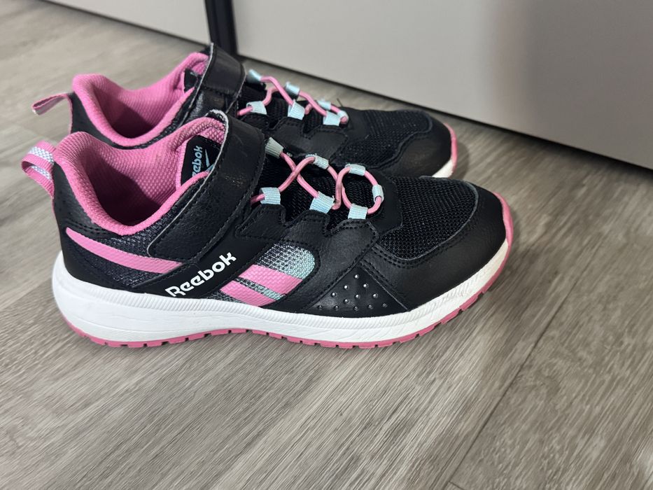 Кросівки шкіряні reebok, 32 розмір