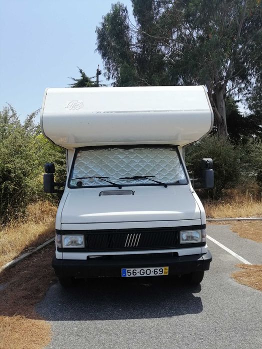 Autocaravana KNAUS 520 1.9 TD IMPECÁVEL