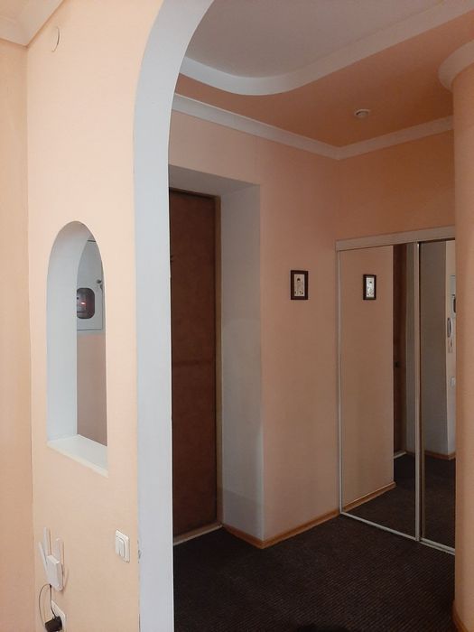 БЕЗ ОТКЛЮЧЕНИЙ СВЕТА. Посуточно, почасово. Центр