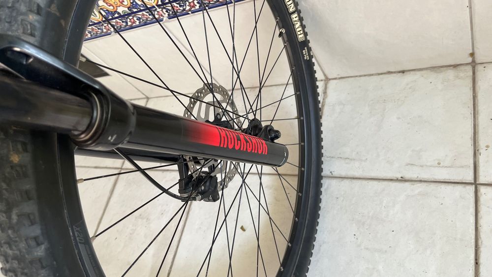 Scott Scale 970 (2021) Tam. M – Como Nova (Sram SX 12v / RockShox) + Capacete Bell + Camelbak