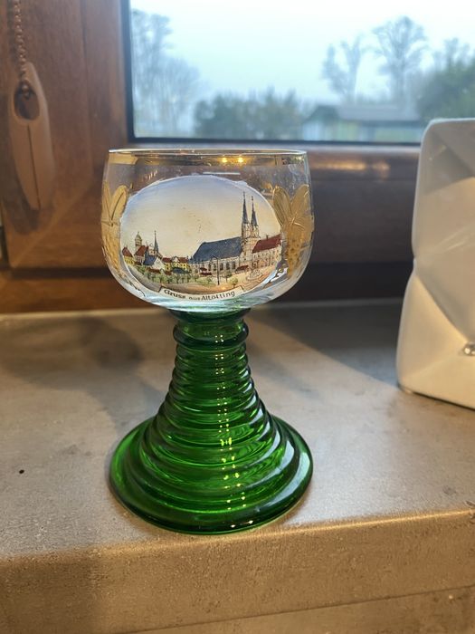 Piękny niemiecki kieliszek