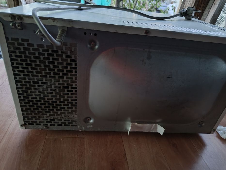 Мікрохвильова піч Whirlpool