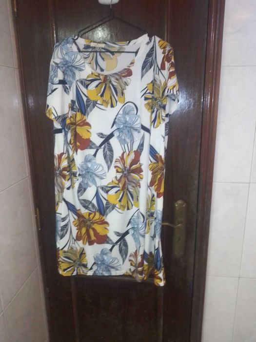 Vestido florido tamanho L/XL