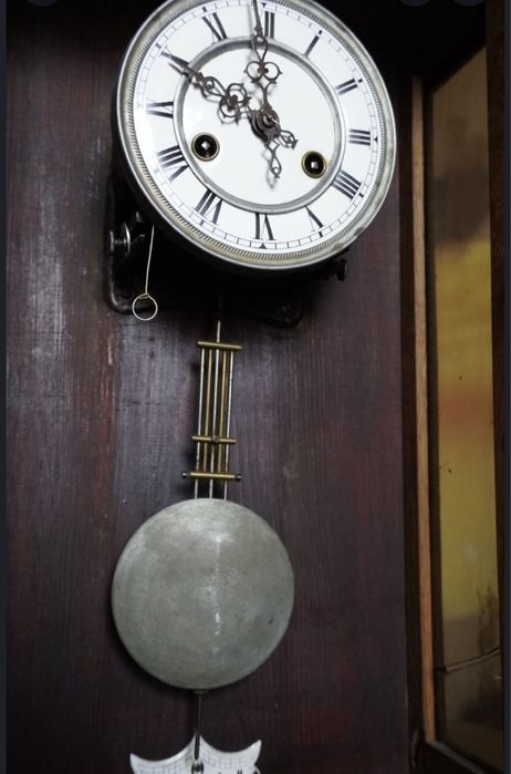 Zegar drewniany ścienny antyk zabytek wiszący nakręcany