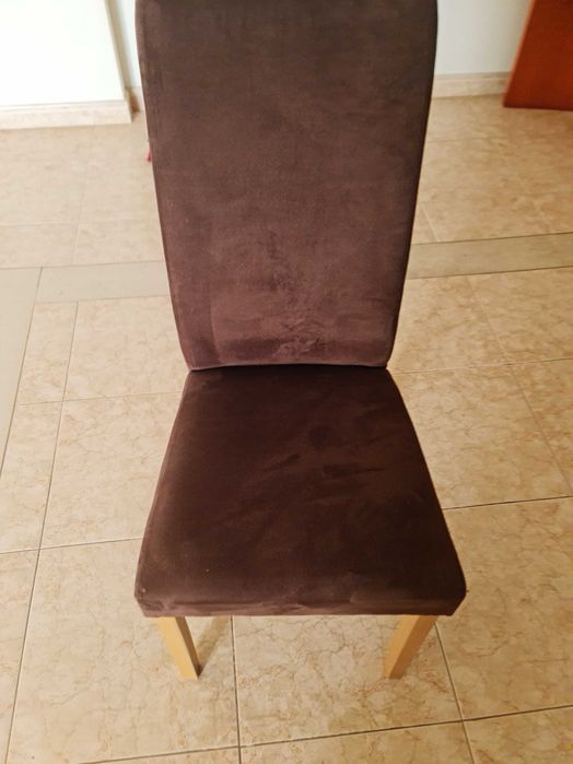 4 cadeiras castanhas Ikea