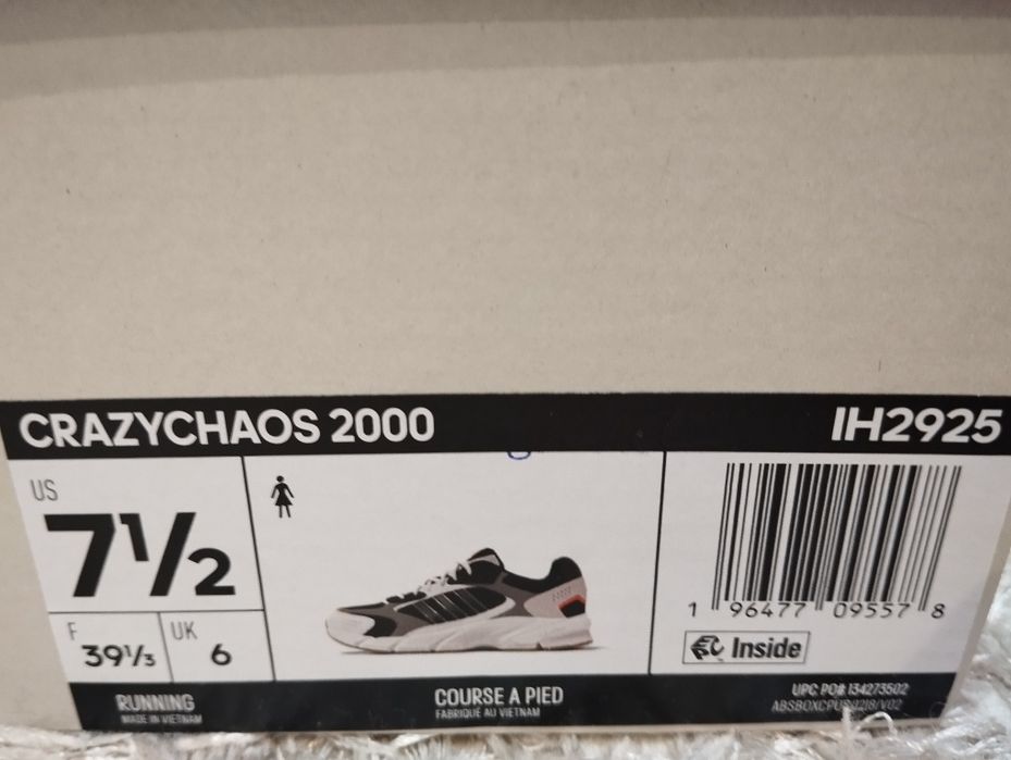 Кросівки Adidas  жіночі