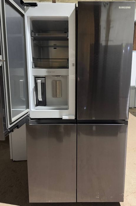 Холодильник, холодильник Samsung RF65A967FSG (В230101)