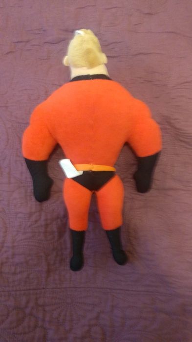 Megamocny Tata, pluszak maskotka.