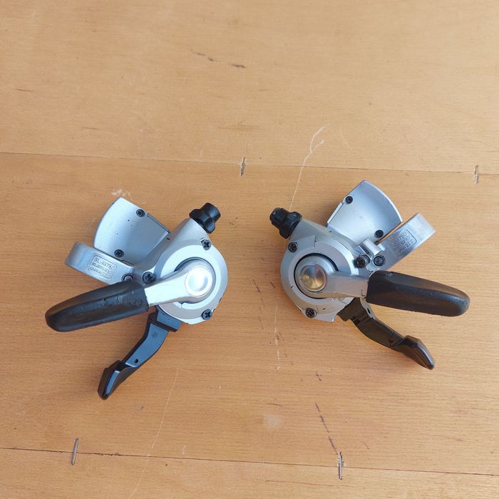 Manetki Shimano Deore XT SL-M750 3x9