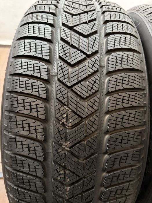 Шини Pirelli 235/50/R19