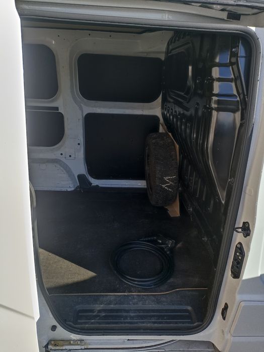 Продам Nissan e-NV200