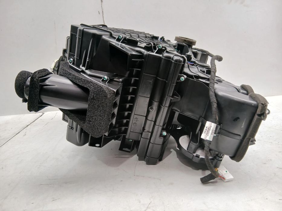 Chauffage / sofagem completa TESLA Model Y (5YJY)