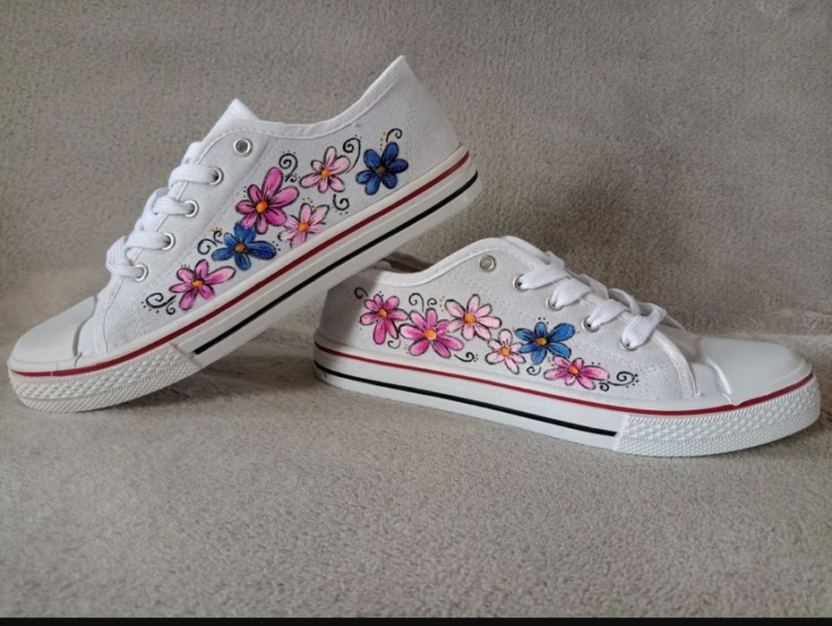 Trampki białe malowane ręcznie kwiaty r 39