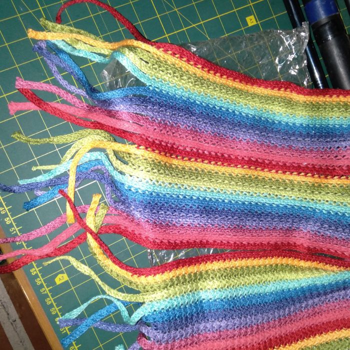 Продам шарфы новые