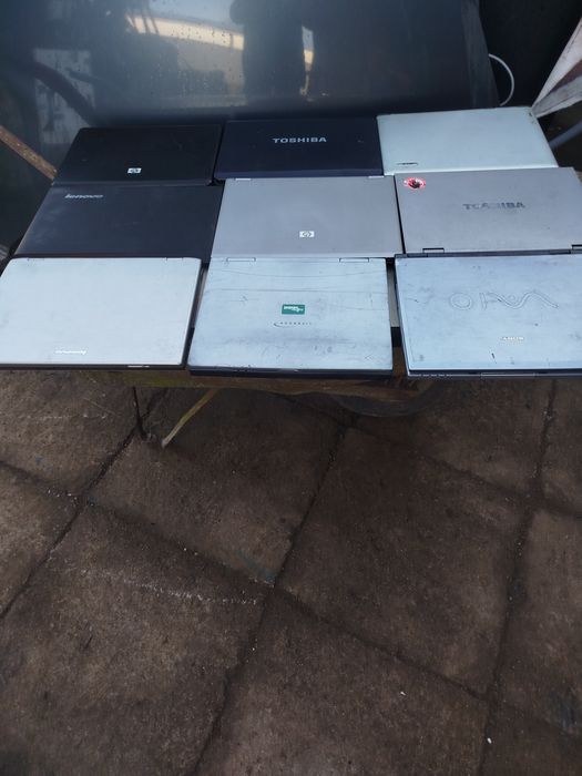 Stary laptop 9 sztuk
