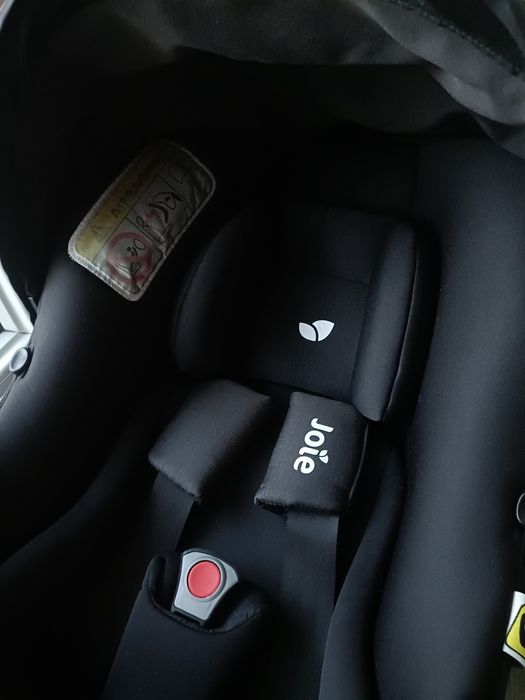 Fotelik / nosidełko Joie i-Snug – lekki, bezwypadkowy