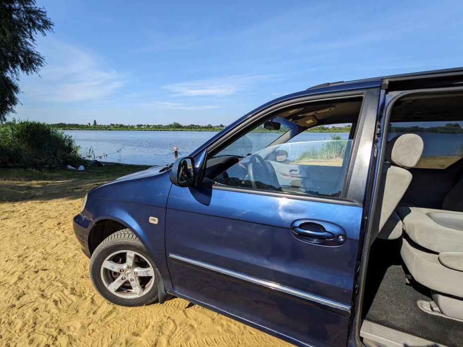Kia Carnival 2.9дизель 2007р