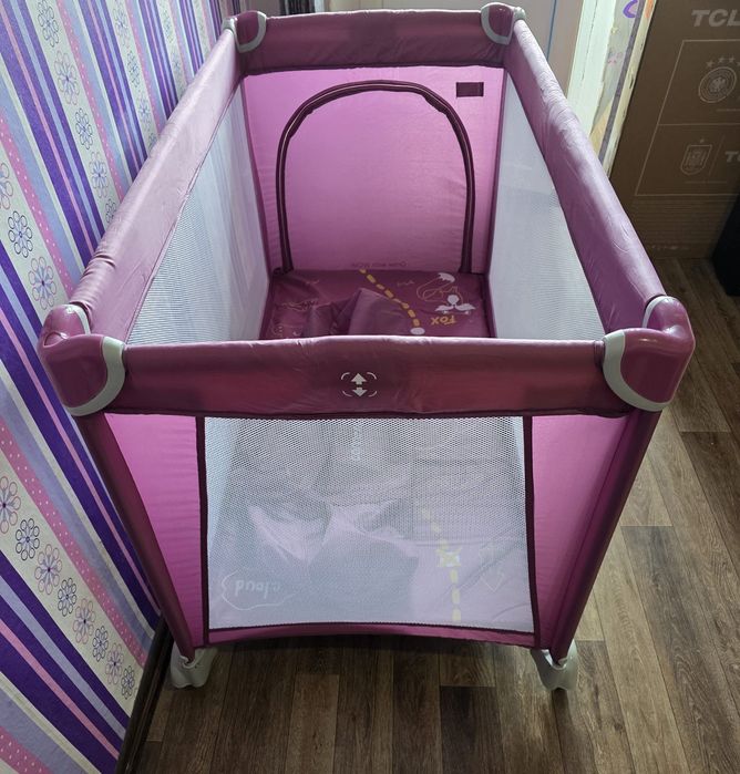 Дитячий манеж-ліжко Carrello Piccolo+ (Orchid Purple) у чудовому стані