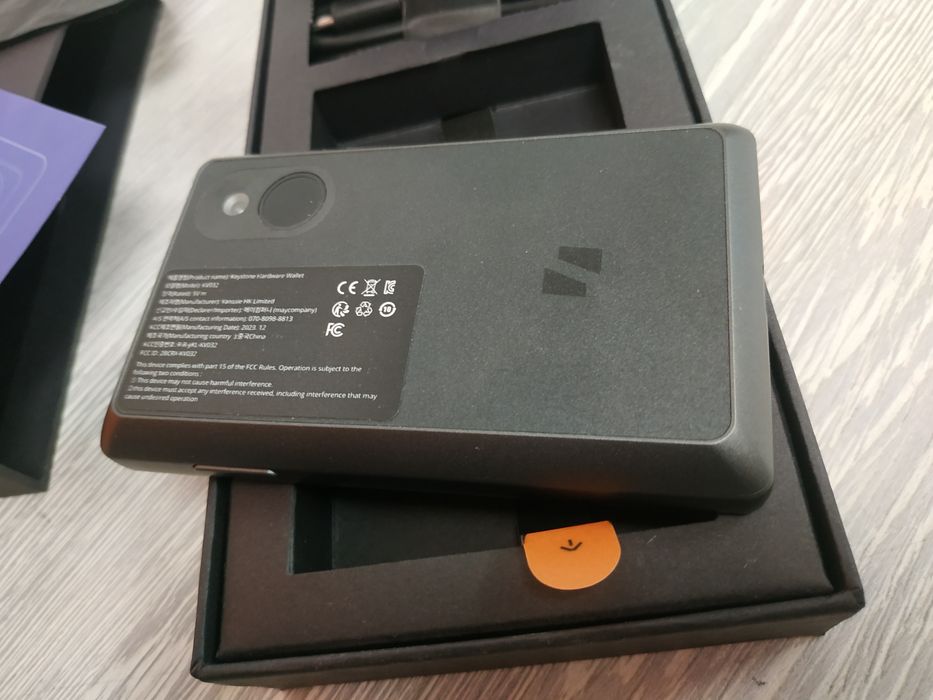 Криптогаманець KEYSTONE 3 PRO