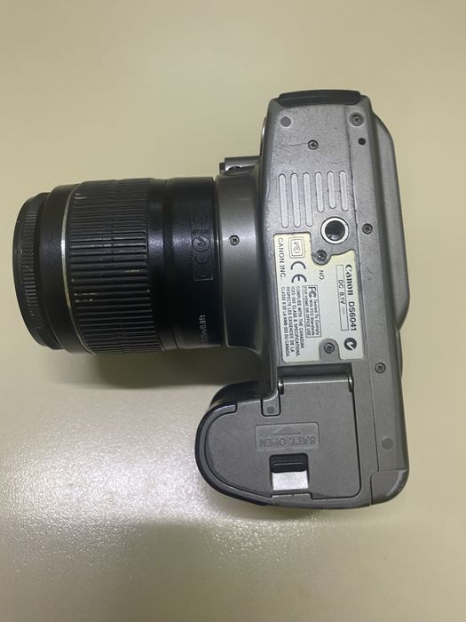 Фотоаппарат Canon EOS 300D