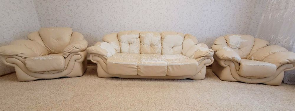 Диван и два кресла