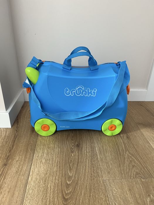Trunki Walizka Dziecięca Jak Nowa