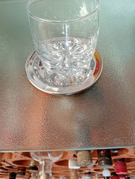 Bases para copos em inox