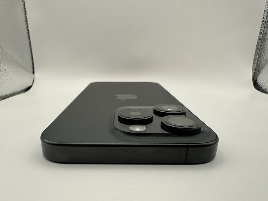 iPhone 15 pro 256 gb czarny 87% kondycja bardzo ładny