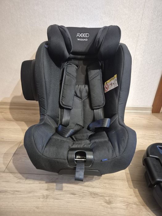 Fotelik Axkid Modukid + baza isofix jak nowy 9-18kg