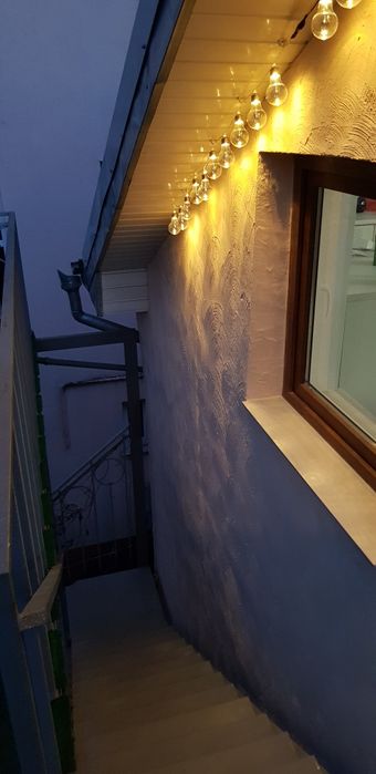 Двокімнатна квартира-лофт в центрі міста з видом на гай