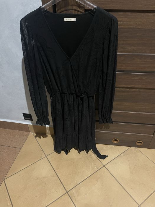 Wieczorowa sukienka Reserved L