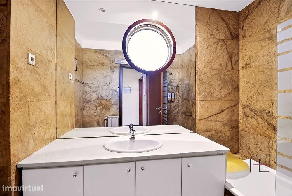 T3+1 com vivência de moradia, garagem fechada e terraço exclusivo de 8