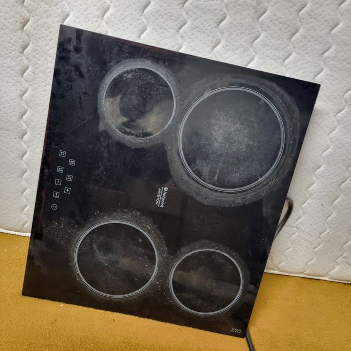 Placa de vitrocerâmica Hotpoint