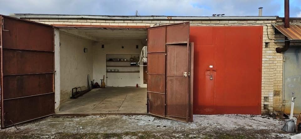 Продам мурований гараж в р-ні пр. Відродження