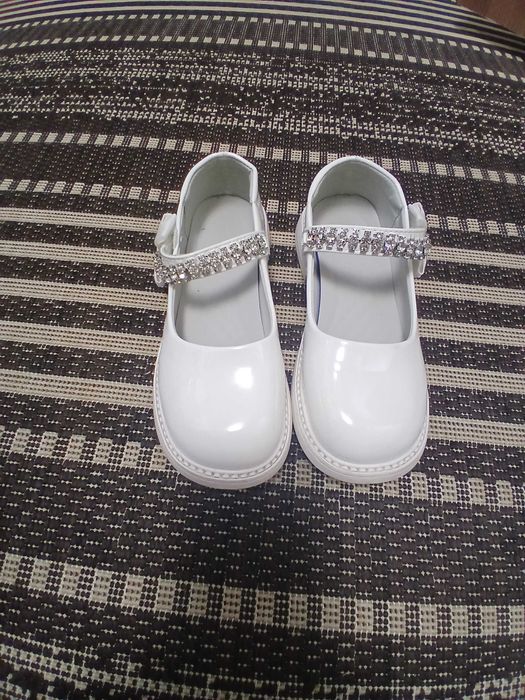 Туфлі на перше причастя