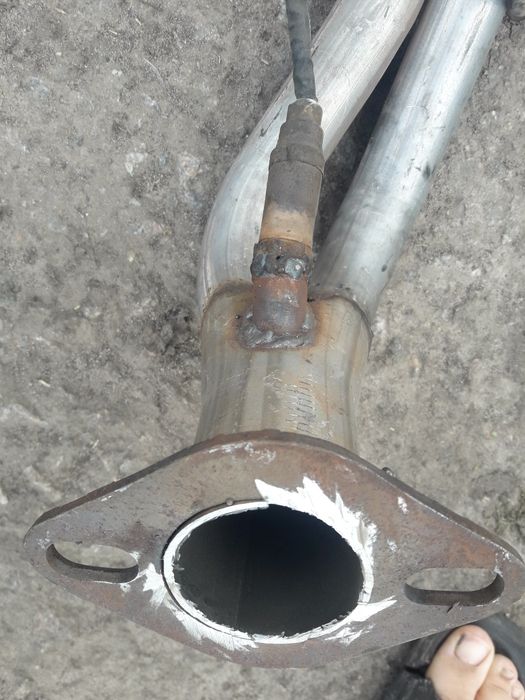 Труба прийомная с лямба-зондом ваз 21099