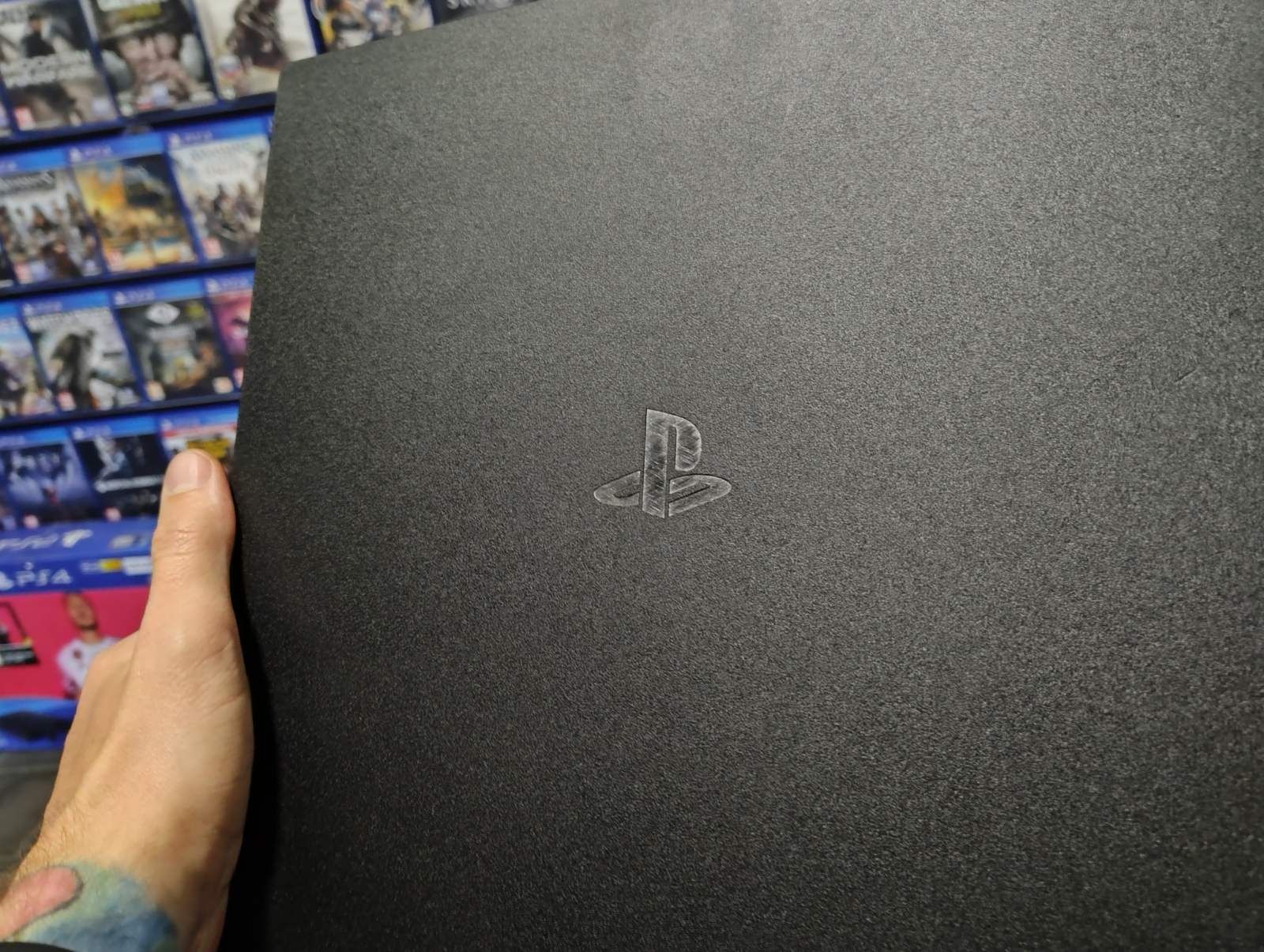 Sony PlayStation 4 pro 1 TB/пс 4 про 1 тб+ Гарантия+Игры: 7 000 грн ...