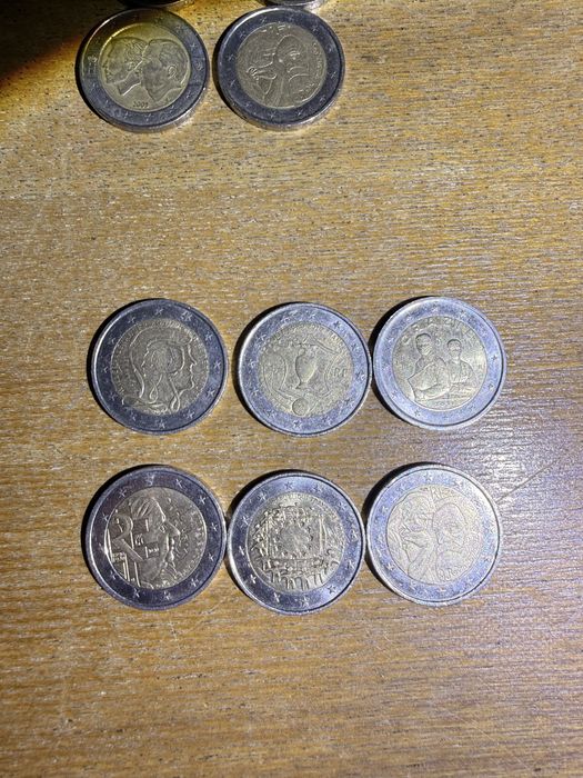 Vendo moedas raras de 2€