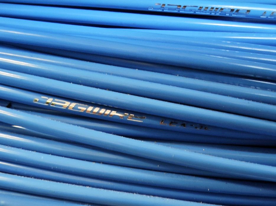 Pancerz linki przerzutki JAGWIRE LEX 4 mm niebieski _ 1m