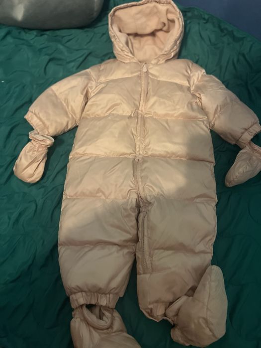 Продам комбинезон GAP.