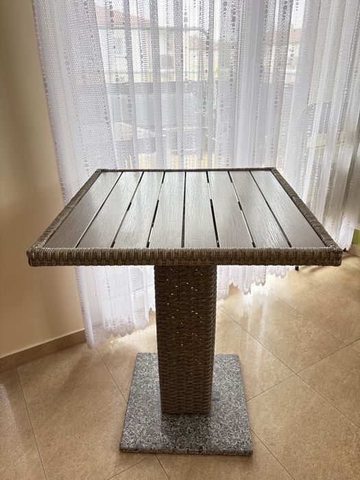 Stół, stolik na balkon