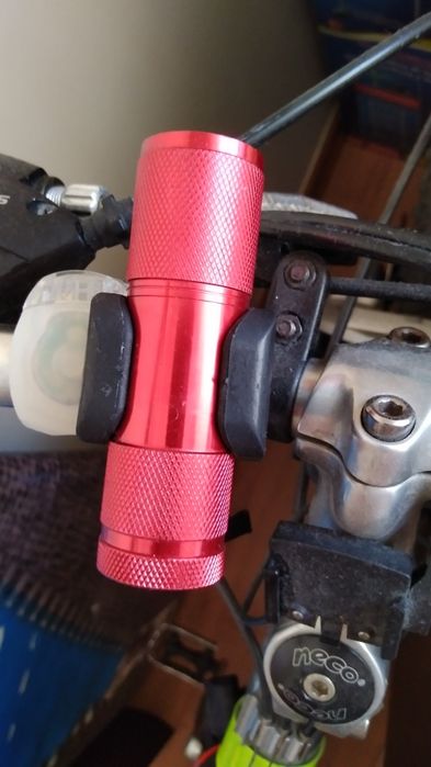 Bicicleta suporte com  lanterna